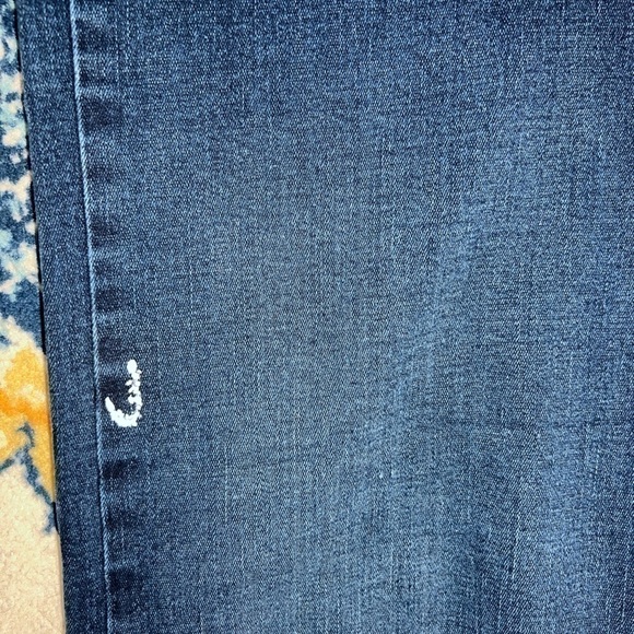Levi's Women's Blue Jeans - Picture 8 of 8